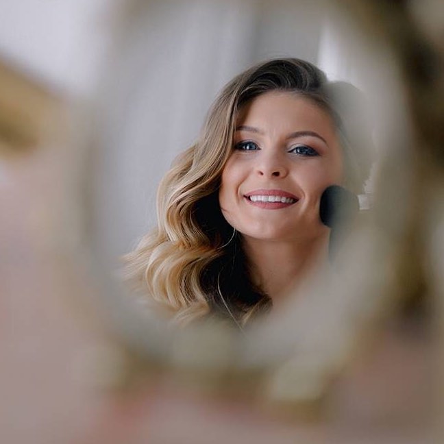 Wedding makeup and hair for @aurellka777 ? Photo by @zavgorodniy_com ? #makeup #weddingmakeup #hairstyle #hairwaves #makeupartistkiev #stylistkiev #comforttown